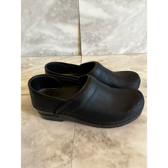 Dansko XP 2.0 Clogs Slip Resistant Comfort Shoes Size 39 8.5 / 9 Black - Picture 1 of 6